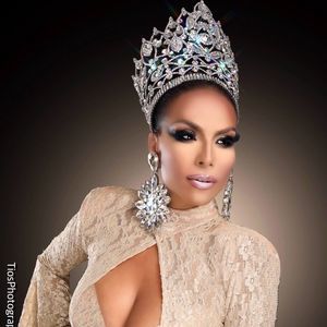 Meet your Posher, Janet-fierce